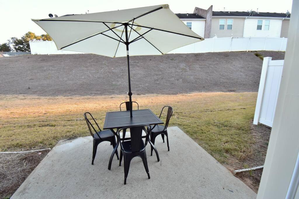 Cozy Renovated Winder Townhouse Traveller Awards 2025 Winner 외부 사진