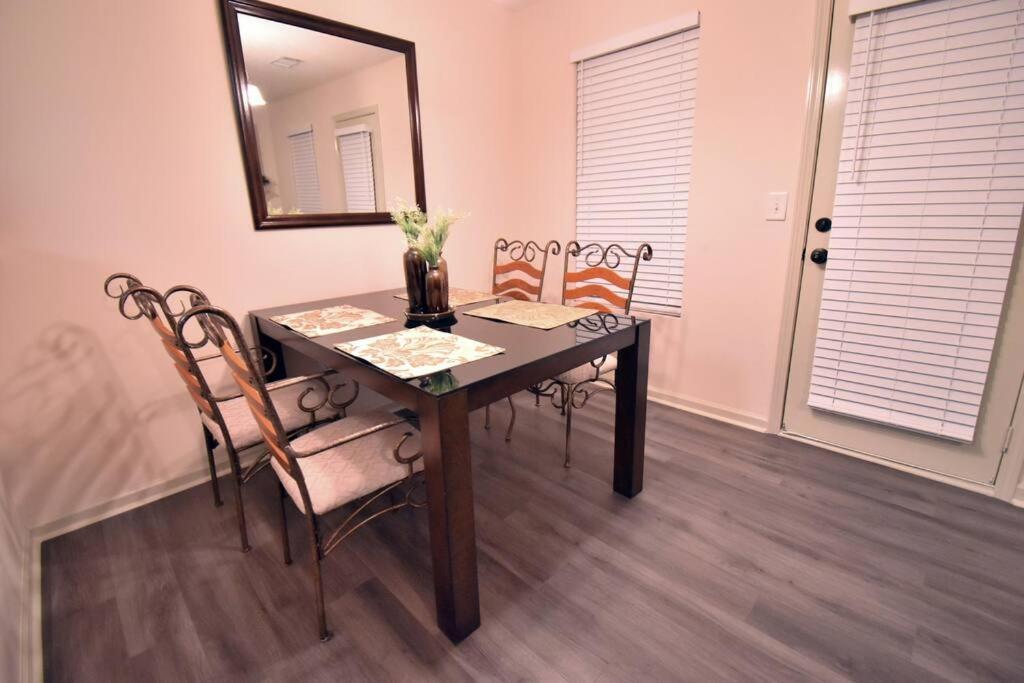 Cozy Renovated Winder Townhouse Traveller Awards 2025 Winner 외부 사진